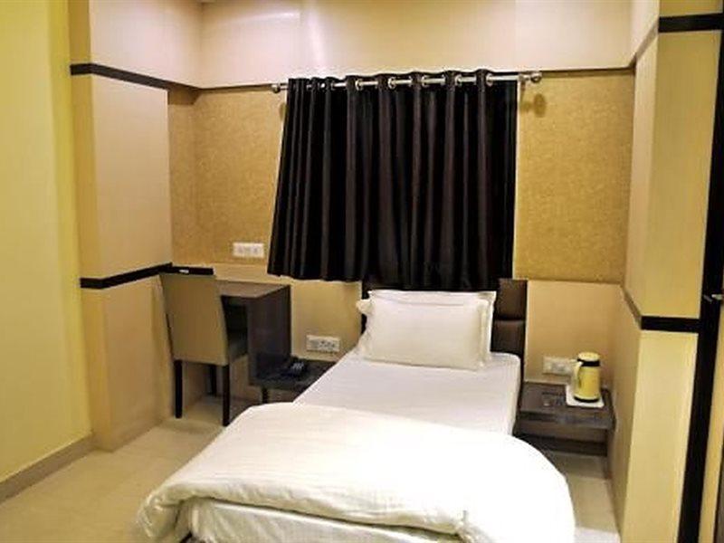 FabHotel Tirupati Galaxy Kanpur Esterno foto