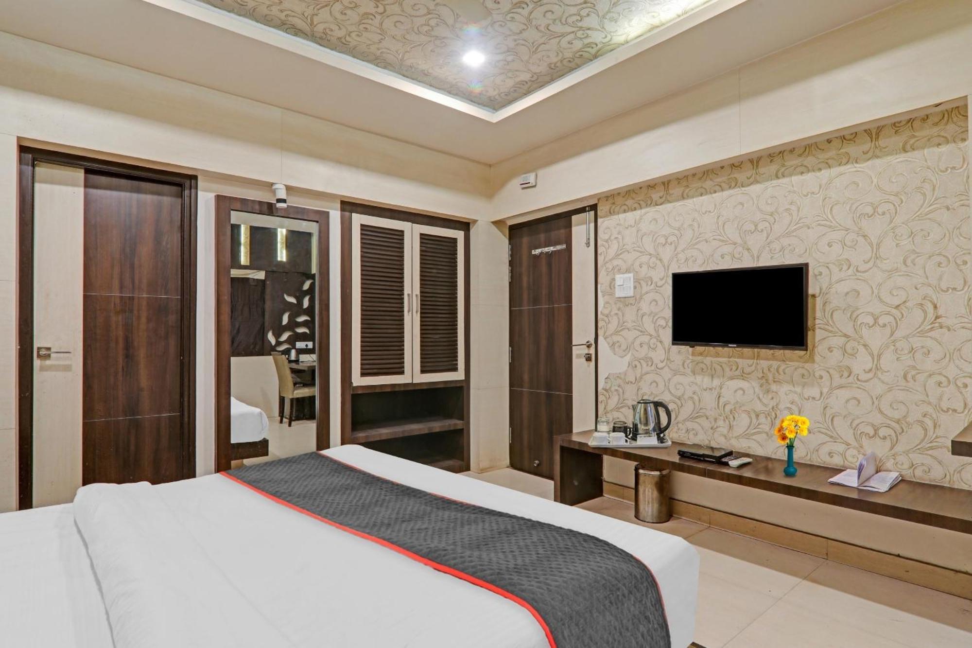 FabHotel Tirupati Galaxy Kanpur Esterno foto